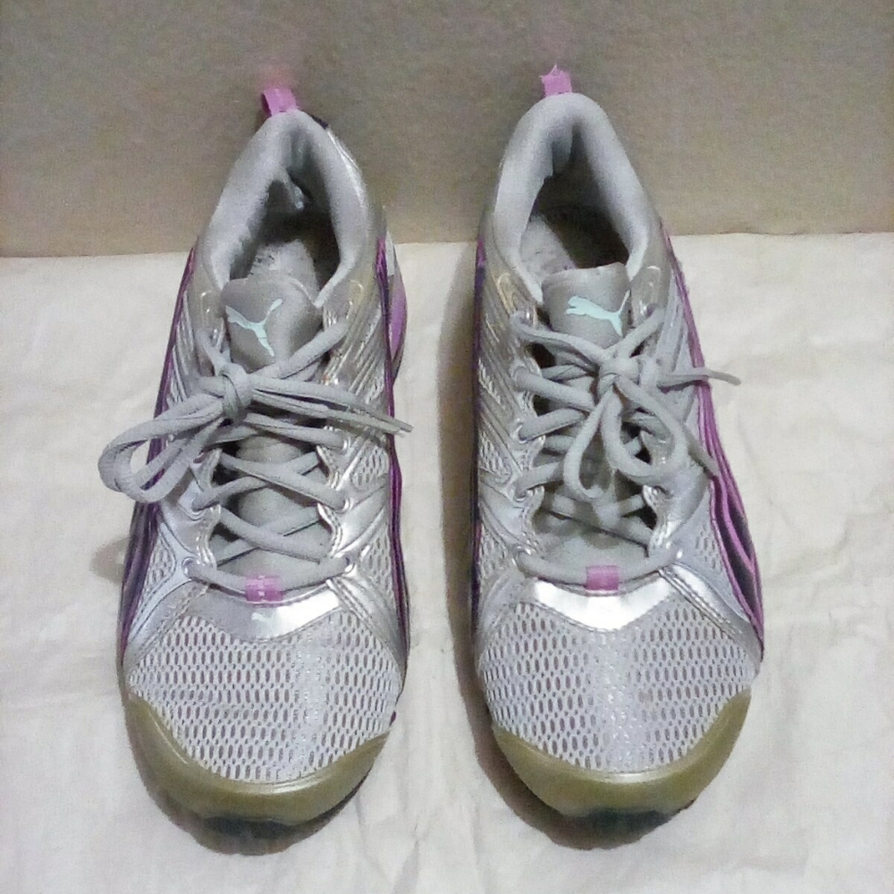 Low Top Sneakers